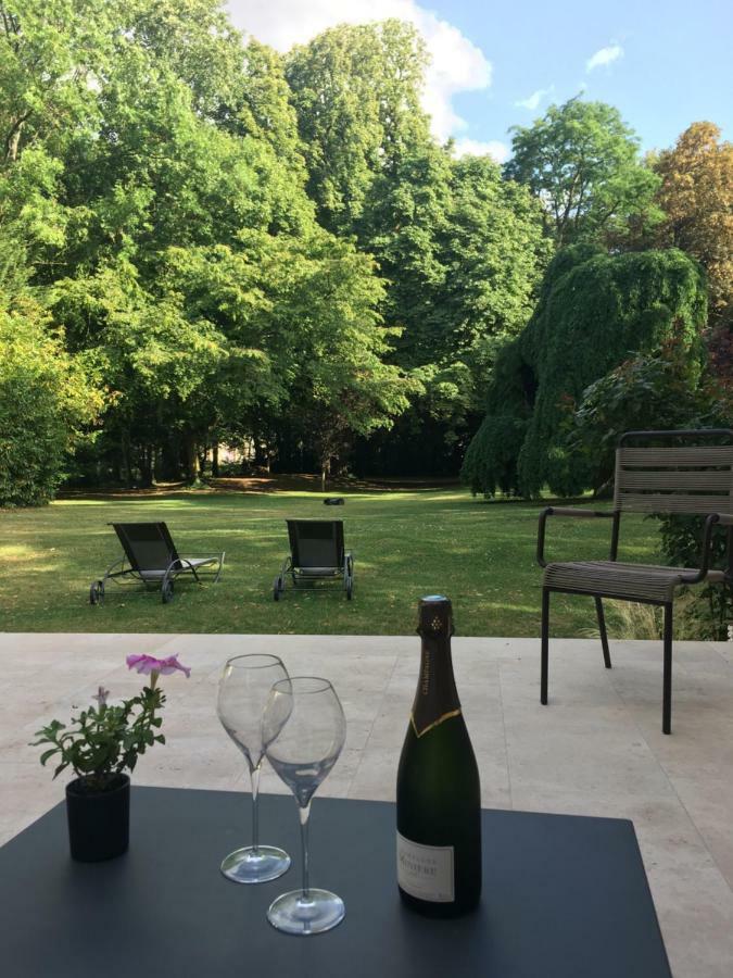 Le Chateau D'Hermonville B&B / Chambres D'Hotes Eksteriør bilde